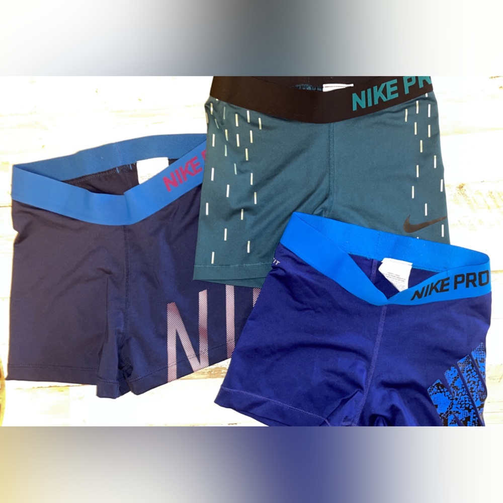 Nike Pros XS